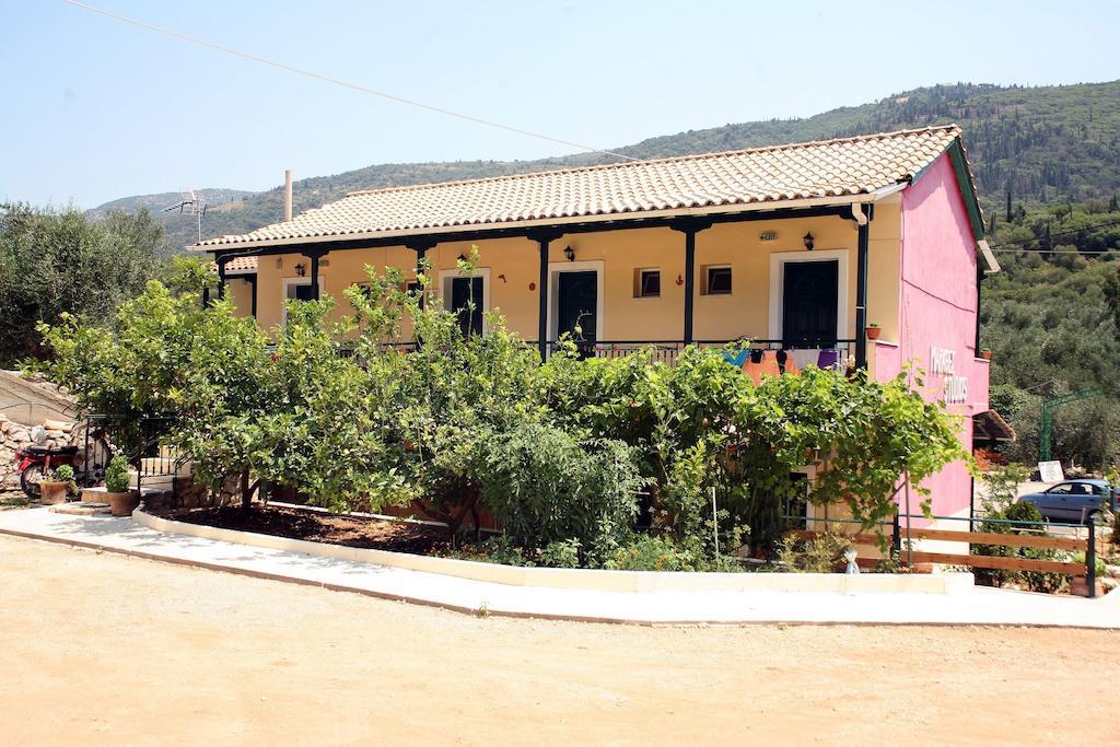 Marathes Studios Áyios Nikítas Exteriör bild