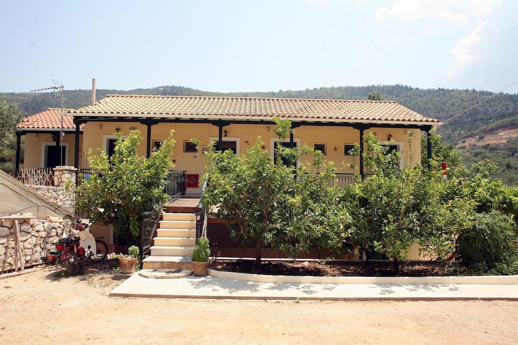 Marathes Studios Áyios Nikítas Exteriör bild