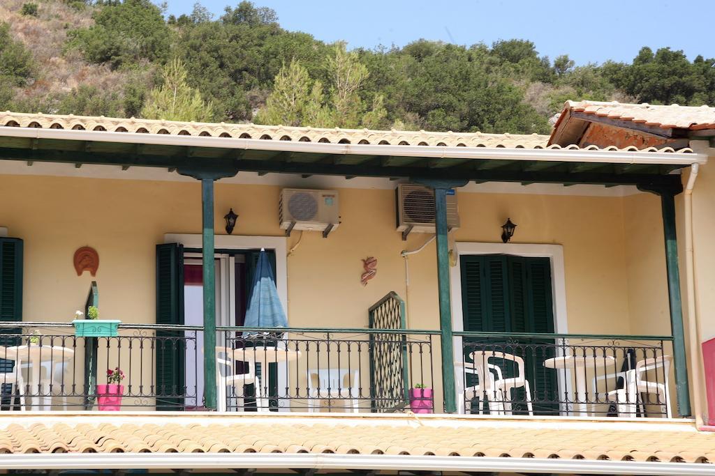 Marathes Studios Áyios Nikítas Exteriör bild